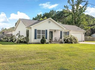 138 Rolling Meadows Rd, Hartselle, AL 35640