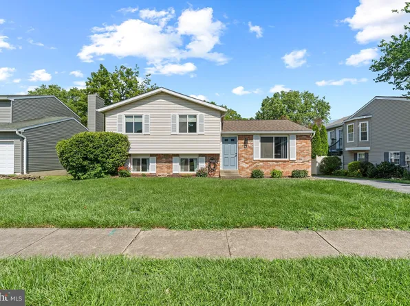 1839 Lawnview Dr, Frederick, MD 21702
