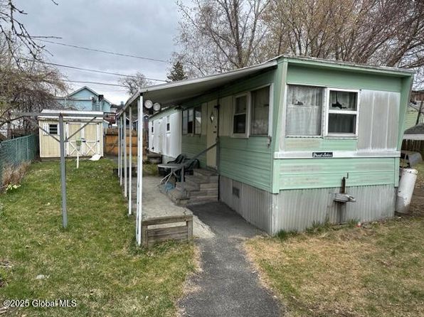768 1st Avenue, Troy, NY 12182