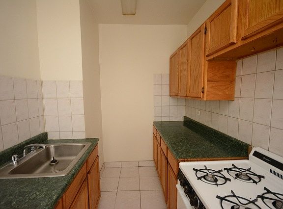2nd image of 4646 N Magnolia Ave APT 107