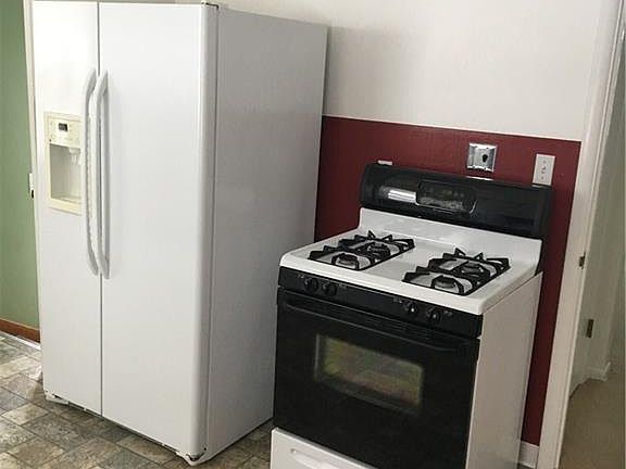 5th image of 257 E 34th St