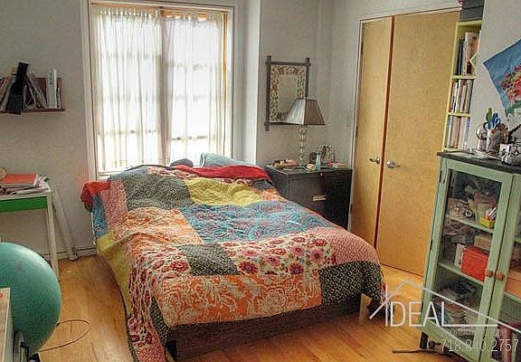 4th image of 712 6th Ave #6