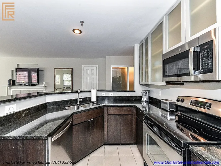 509 Graham St #2 — Photo 13