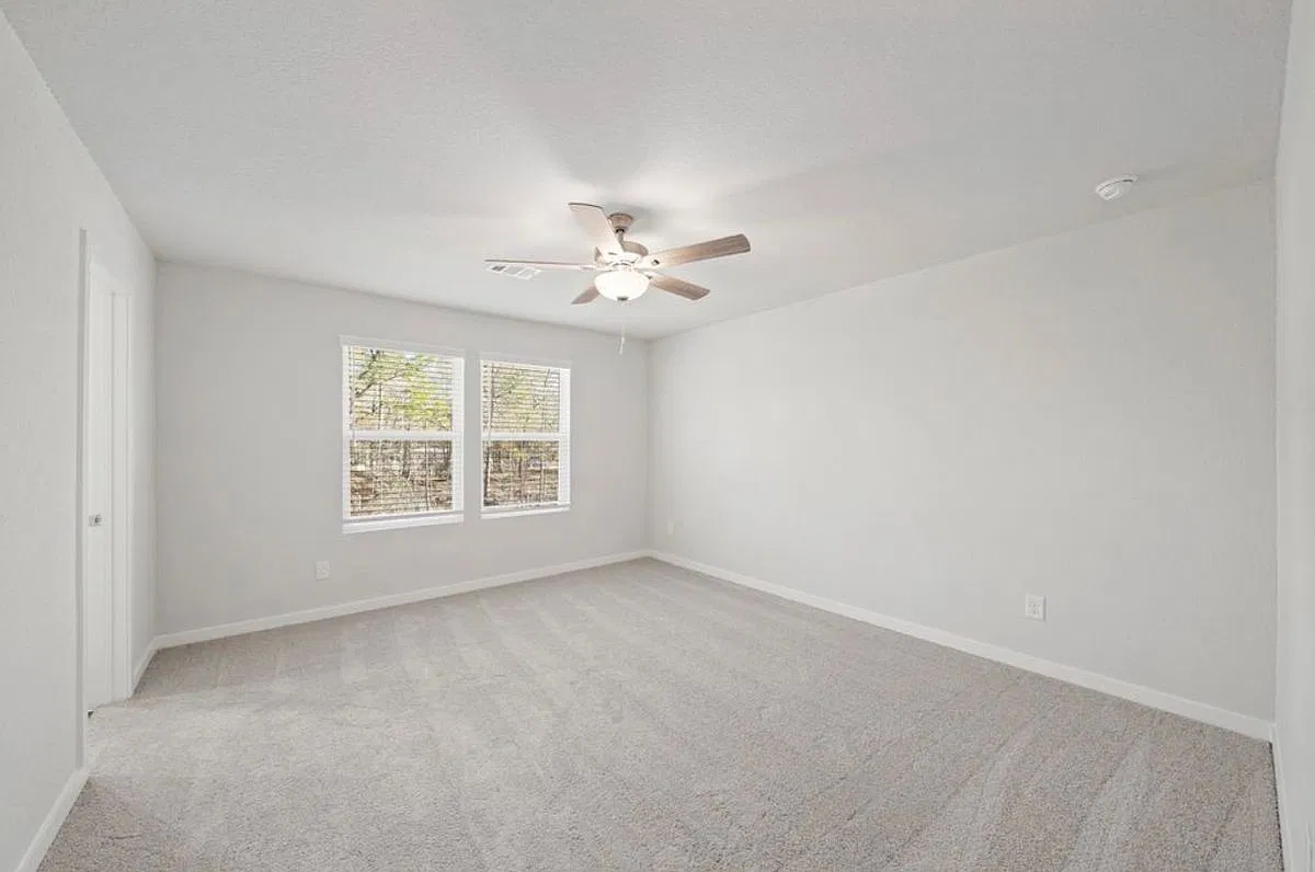 3 bed, 2.5 bath, 1678 sqft, $1,900 — Photo 4