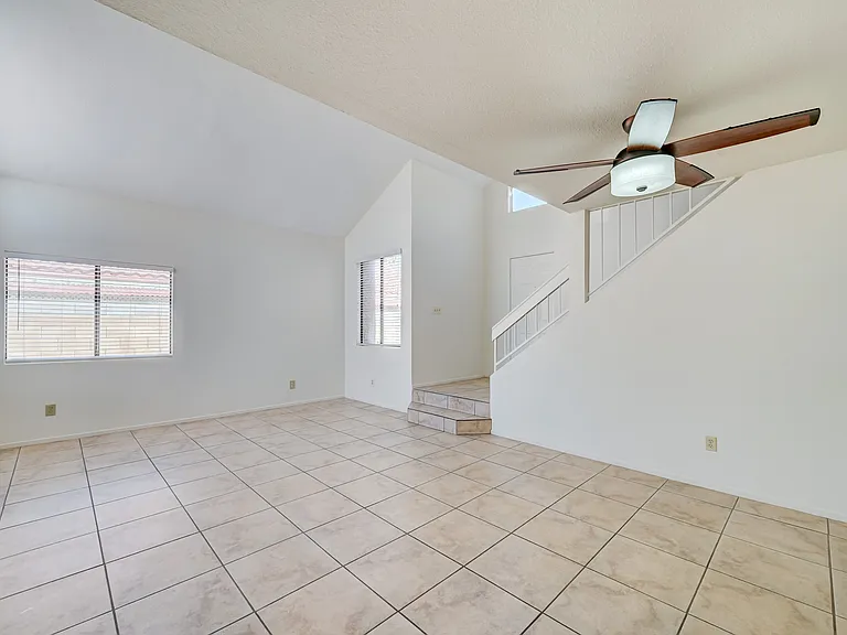 2702 Lovington Dr — Photo 7
