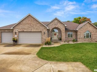 5559 Broadway Rd, Groveland, IL 61535