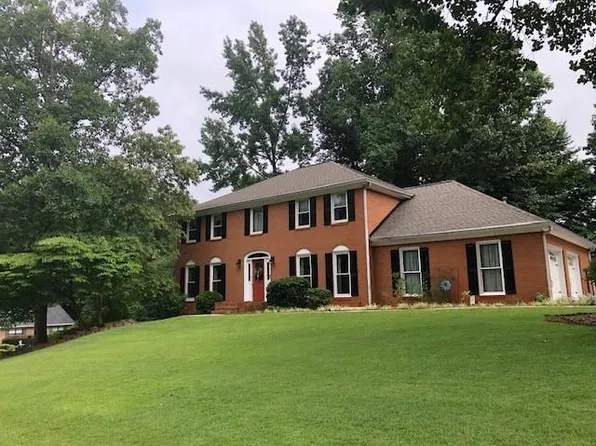 11 Queen Anne Dr SE, Mableton, GA 30126