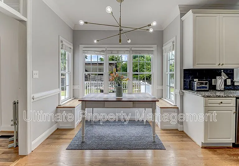 7022 Cayman Ct — Photo 10