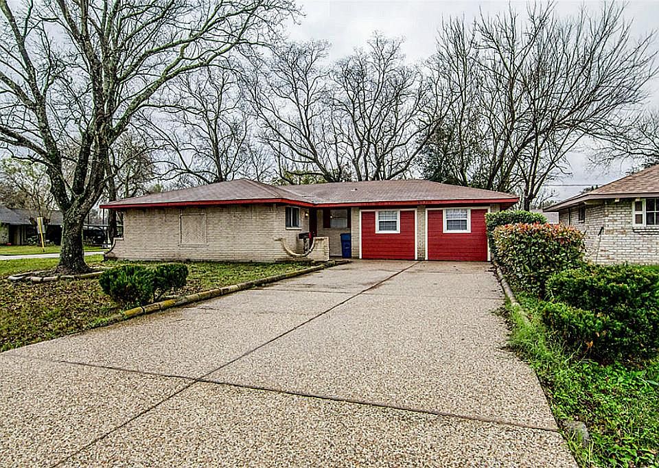 1st image of 8719 Meadowview Dr