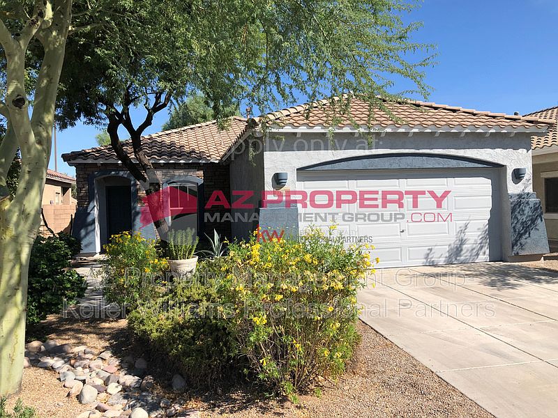 1st image of 17126 W Saguaro Ln