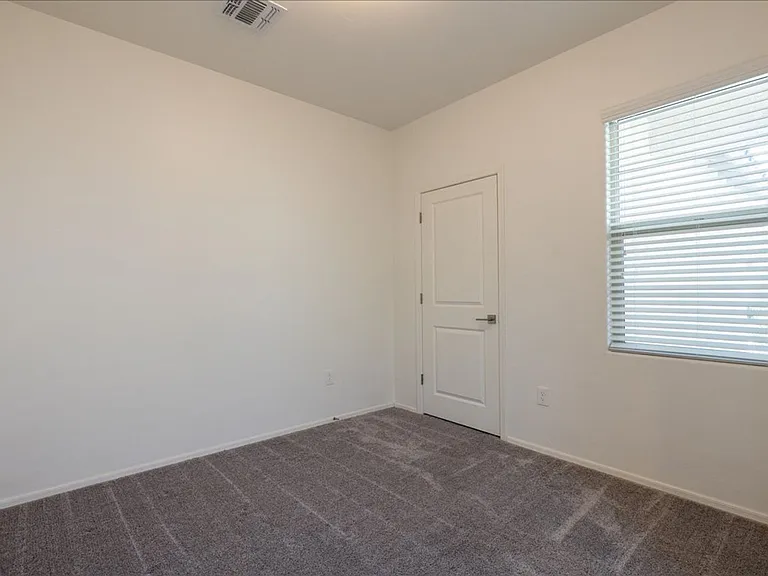 7453 S Via Plaza Del Maya — Photo 3