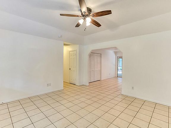 5th image of 10858 Royal Pines Dr
