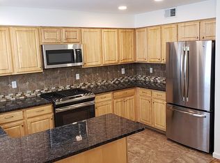 215 Broad St, Newark, NJ 07104