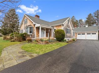 32 Snug Harbor Rd, Milford, CT 06460