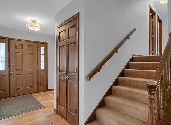 4th image of 47 Waterford Ln