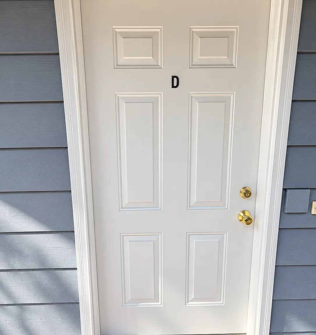 2 bed, 1050 sqft, $1,975 — Photo 4