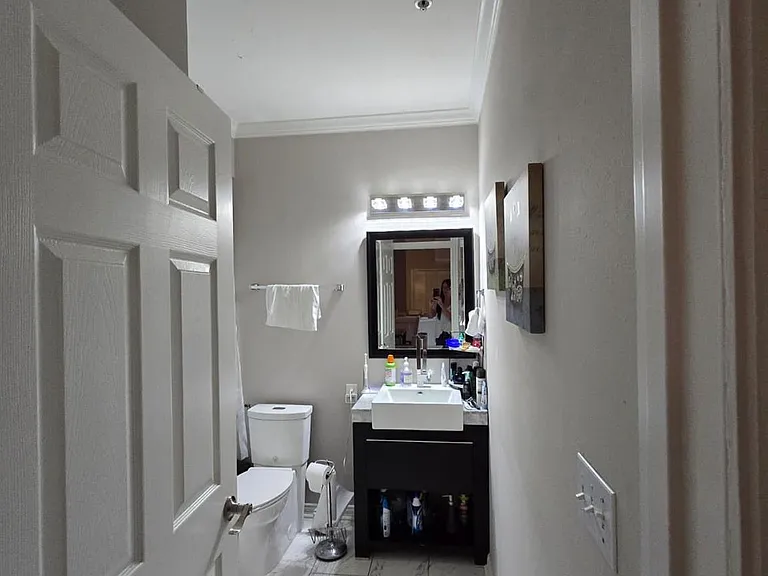 2111 Welch St #B315 — Photo 8