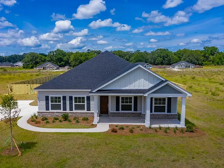 283 Tillis Ln — Photo 1