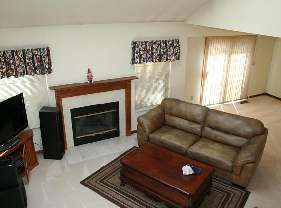 4th image of 3231 Prairie Gardens Dr