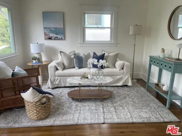 2411 NE 3rd St #L, Santa Monica, CA 90405