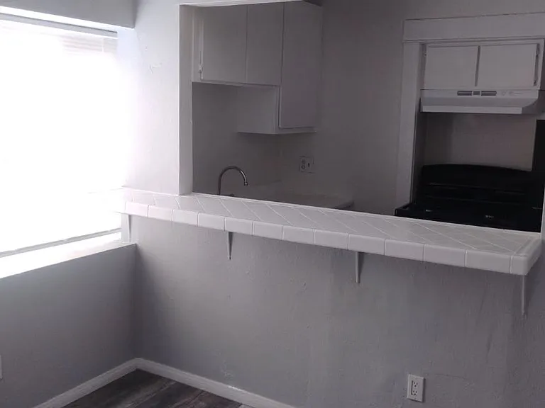 1128 Raymond Ave #1 — Photo 4