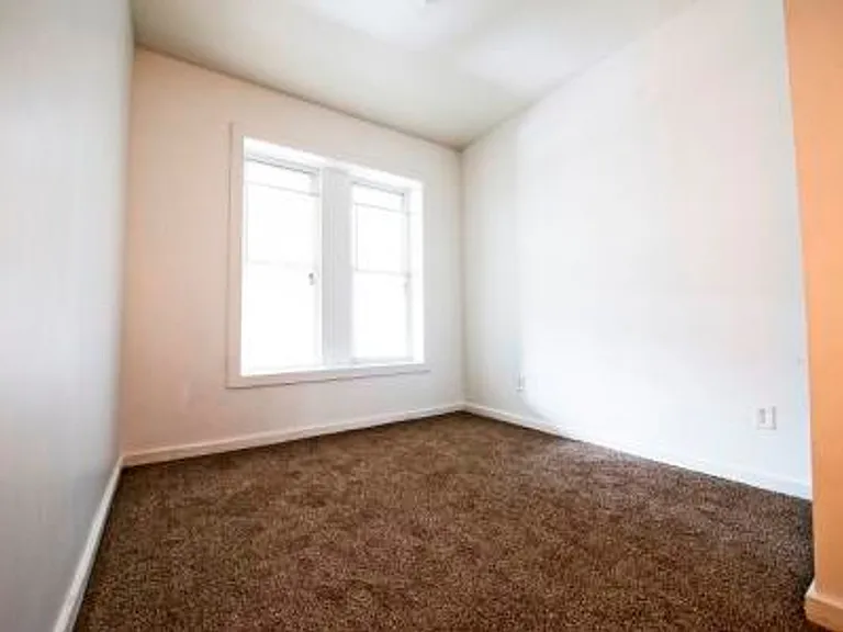 819-21 S Independence Blvd Chicago, IL 60624 — Photo 16