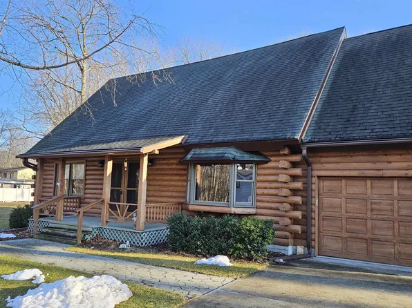 3351 Berry Dr, Burtchville, MI 48059