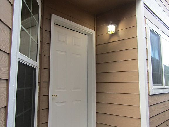 3rd image of 3137 Sanderling Dr