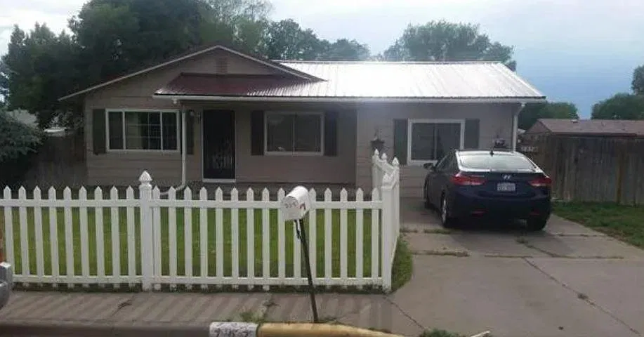 4 bed, 1389 sqft, $1,700 — Photo 3