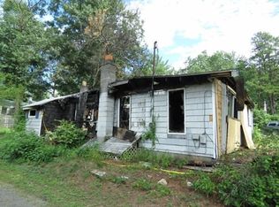 29 Cottage Ave, Southampton, MA 01073