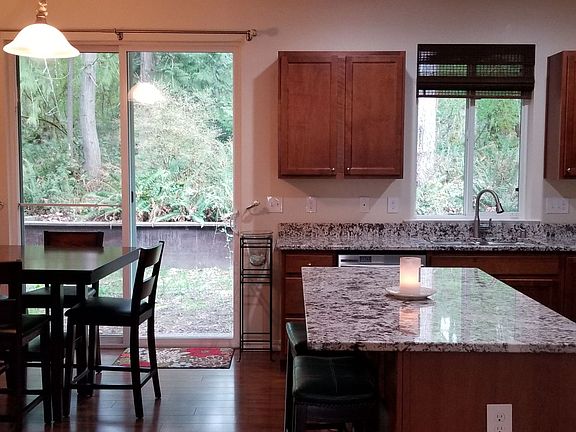 4th image of 3646 Nimitz Ln
