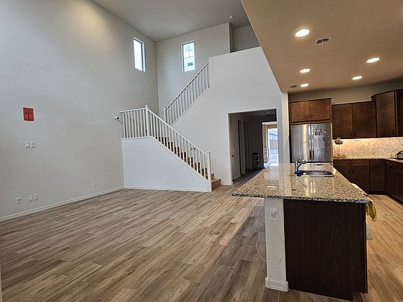 4th image of 6738 W Winston Dr