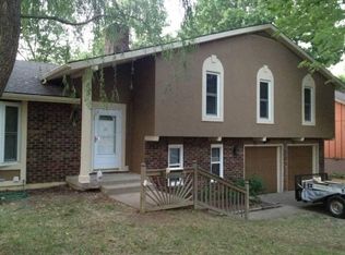 12004 E 61st Ter, Kansas City, MO 64133