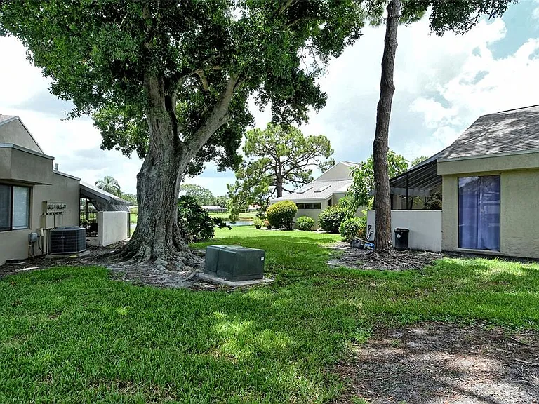 2517 Glebe Farm Close #H-2 — Photo 27
