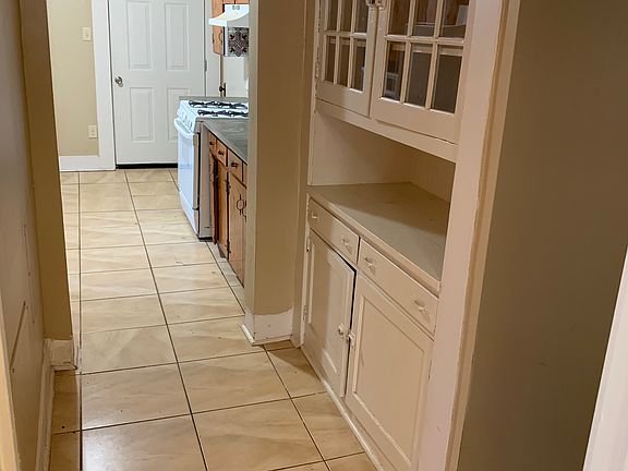 5th image of 28 Vonora Ave