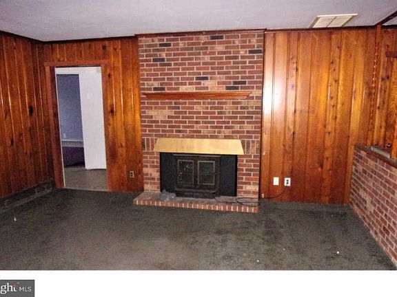 2nd image of 336 Virginia Dr