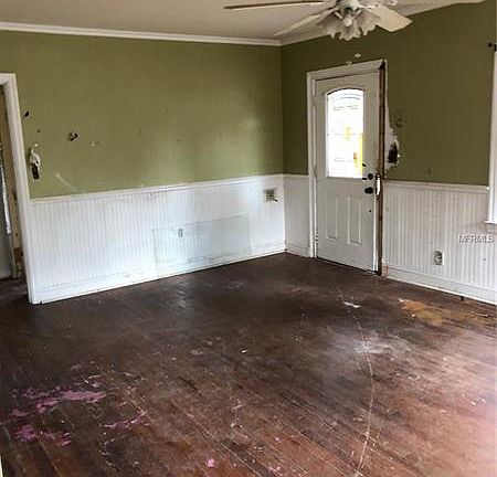 3rd image of 707 N Pennsylvania Ave