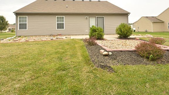 4th image of 1604 Stanford Dr