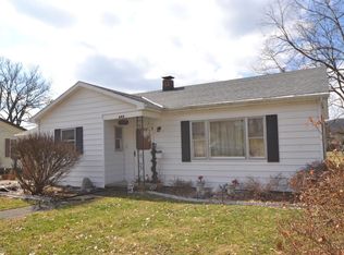 807 Meadowlane Dr, Ripley, OH 45167