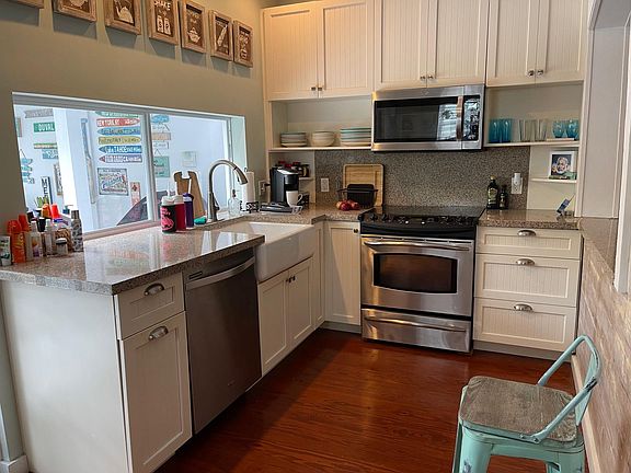 Full size kitchen with dishwasher