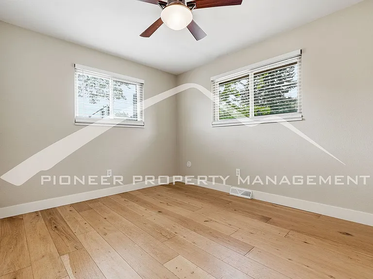 6801 W 32nd Ave — Photo 8