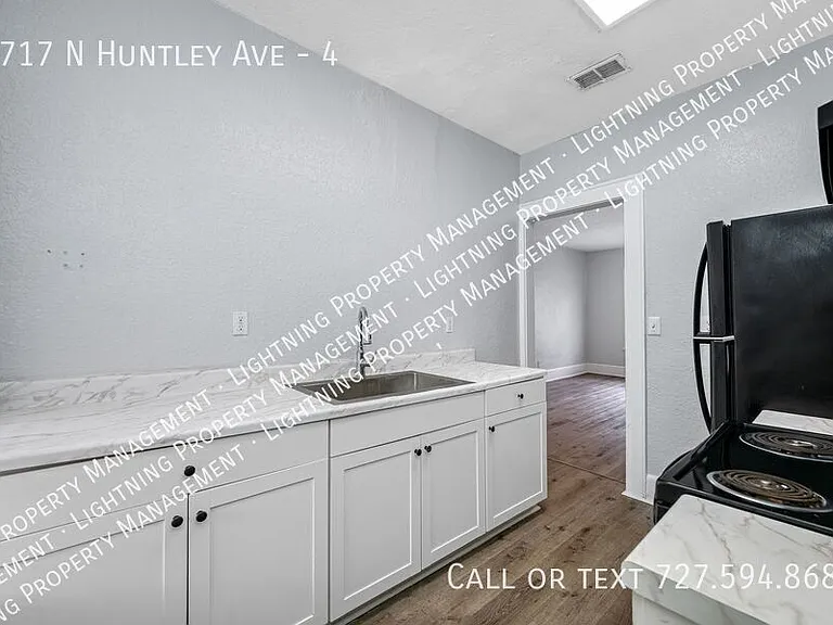 7717 N Huntley Ave #4 — Photo 20
