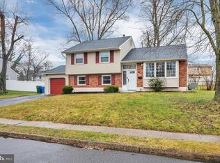 115 Dawn Dr, Eastampton, NJ 08060