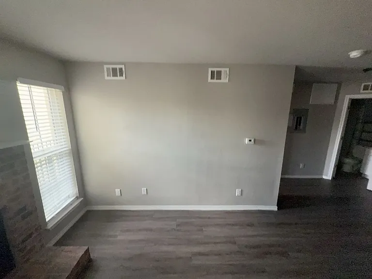 9520 Royal Ln #220 — Photo 3