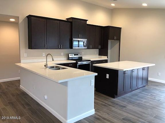3rd image of 2705 E Pueblo Ave
