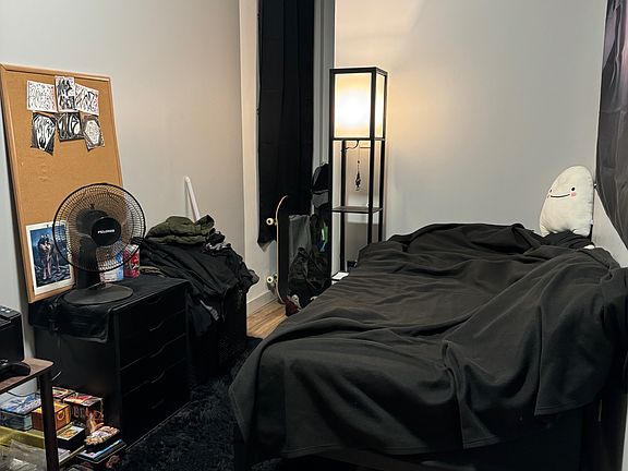 5th image of 2037 W 19th St #2R