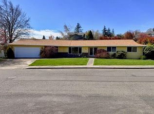 108 NW Sunhill Dr, Grants Pass, OR