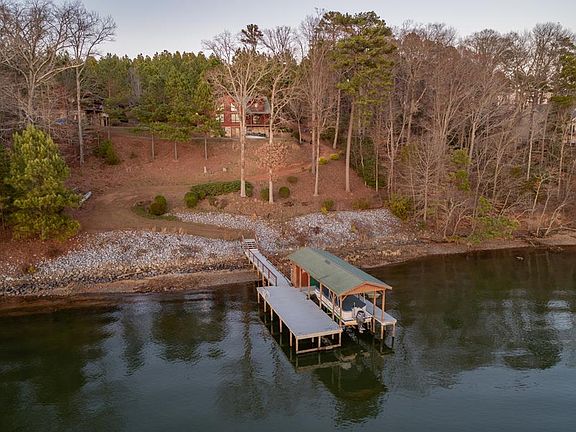 2nd image of 118 Timber Hill Ct