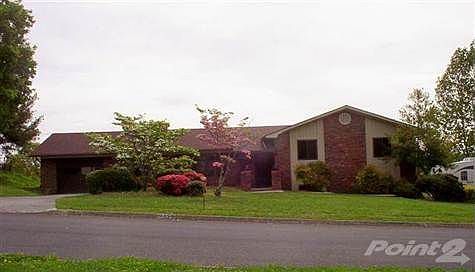 1st image of 1855 Seven Oaks Dr