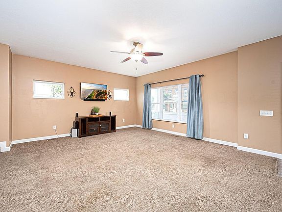 5th image of 787 Heyl Ave